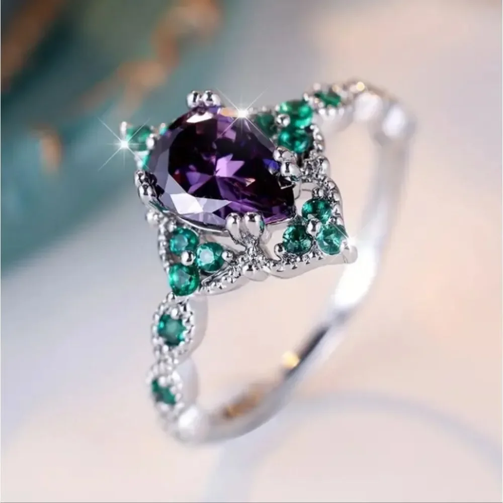 Ladies Elegant sapphire wedding ring sz 6